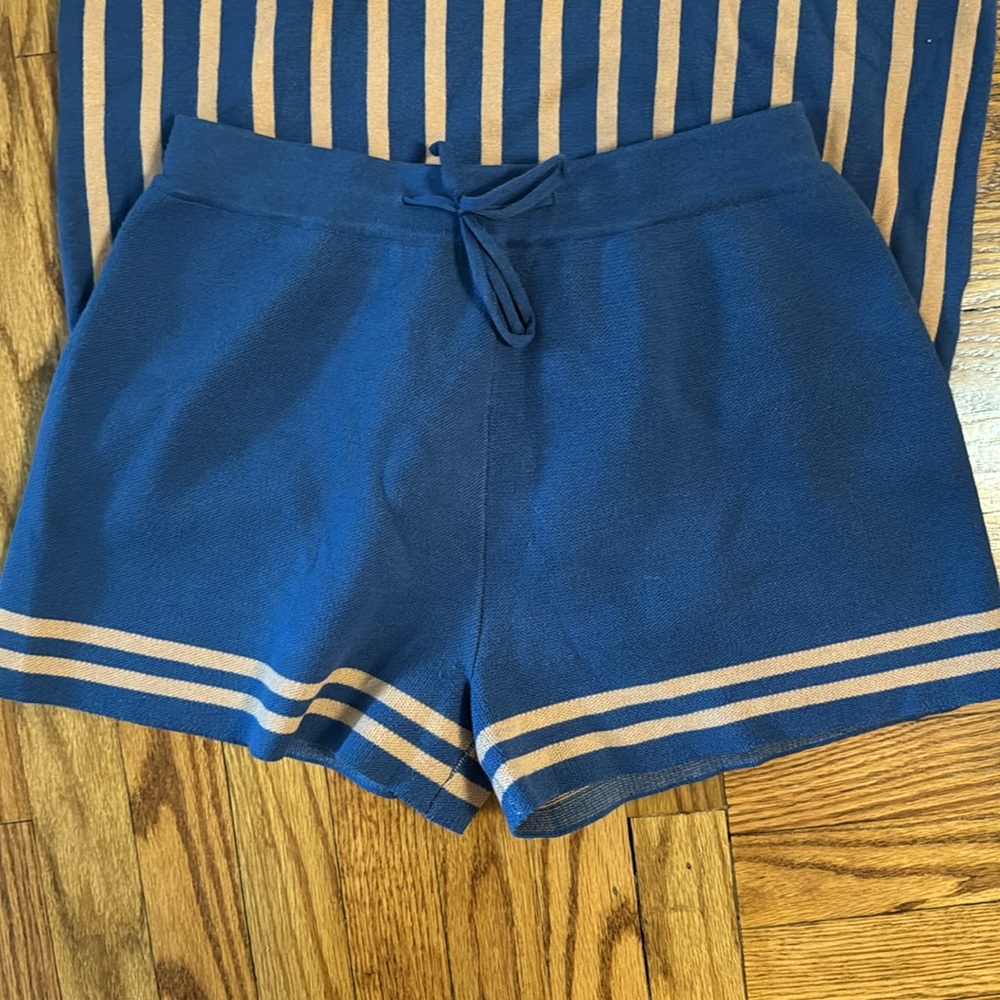 Anthropologie Matching Set!!! - Picture 4 of 5